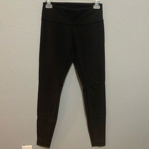 Black Lululemon low rise leggings